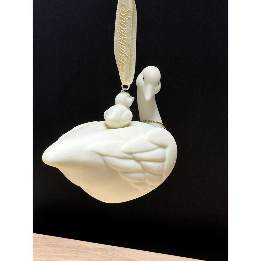 Department 56 Snowbabies “Frosty Frolic Friends” Ornament 2000 Mother Goose Duck